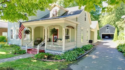 2127 Main St, New Woodstock, NY 13122