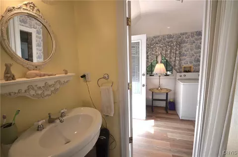 172 E Genesee St, Skaneateles, NY 13152 photo 8