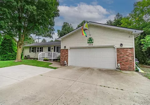 777 Ayrault Rd, Perinton, NY 14450