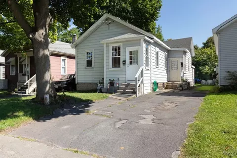 908 Kirkpatrick St, Syracuse, NY 13208