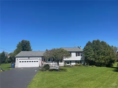 7326 Willow Pl, Lenox, NY 13032