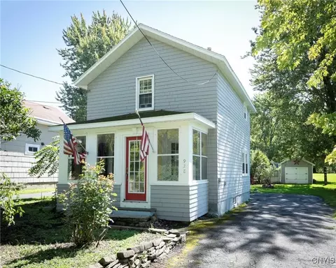 928 Old Seneca, Skaneateles, NY 13152
