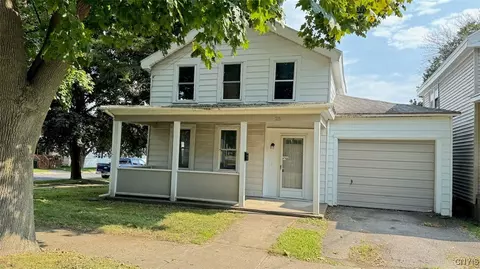 25 E 6th St, Oswego, NY 13126