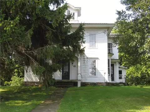 3079 Reed Rd, Savannah, NY 13146