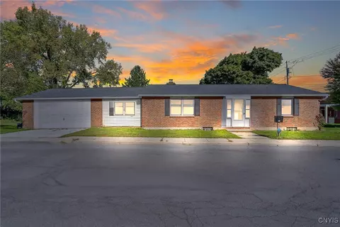 112 Stanton Ave, Geddes, NY 13209