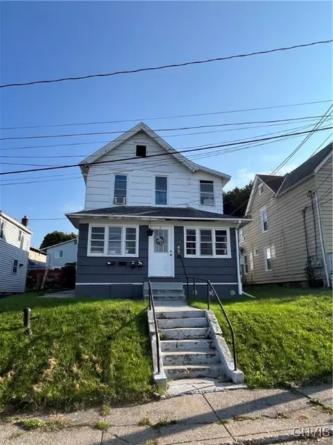 405 Fourth St, Geddes, NY 13209
