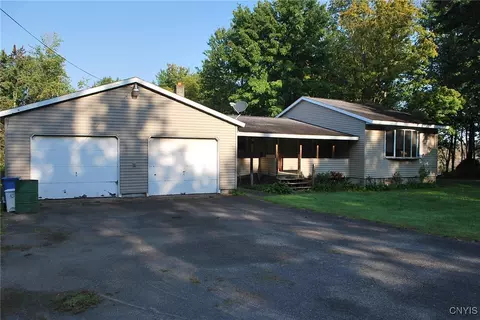 344 Bardeen Rd, Hastings, NY 13076