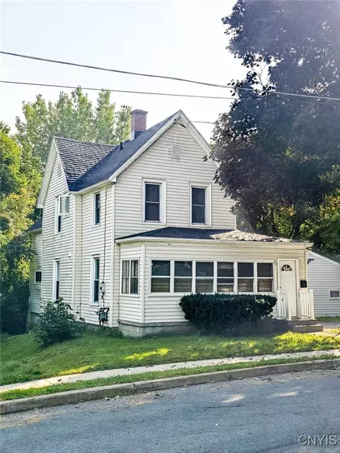 314 Tilden St, Watertown, NY 13601