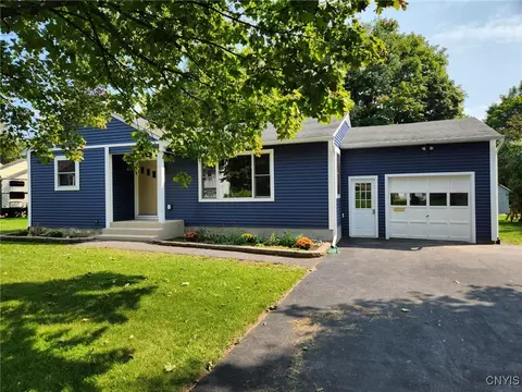 104 Elmbrook Dr, Manlius, NY 13104