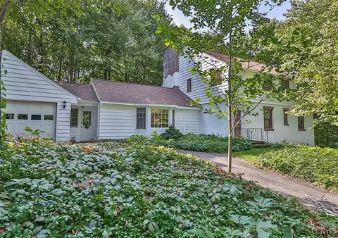 122 Fairfield St, Fayetteville, NY 13066