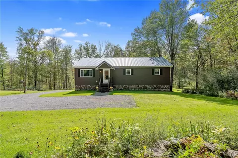 1763 County Route 26, Parish, NY 13131