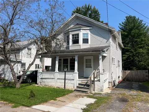 11 White St, Kirkland, NY 13321