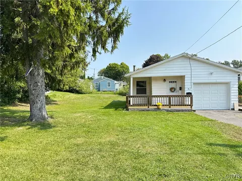 707 Montrose Ave, Geddes, NY 13209