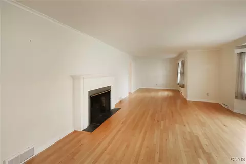 144 Edwards Dr, Fayetteville, NY 13066 photo 4