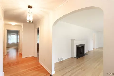144 Edwards Dr, Fayetteville, NY 13066 photo 3