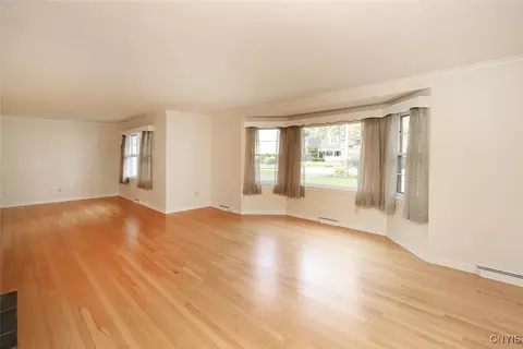 144 Edwards Dr, Fayetteville, NY 13066 photo 5