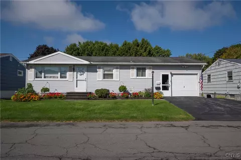 417 Gaynor Ave, Salina, NY 13206