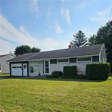 430 Elmhurst Rd, Utica, NY 13502