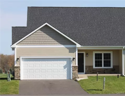 8088 Forest Ridge Lane Ln, Lysander, NY 13027
