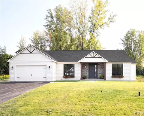 3033 Chillingham, Lysander, NY 13027