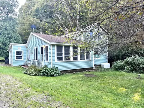 101 County Route 24, Minetto, NY 13115