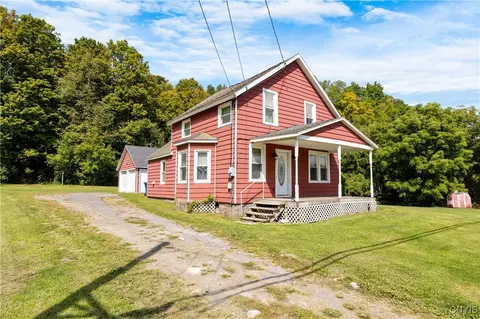 2829 Apulia Rd, Lafayette, NY 13084