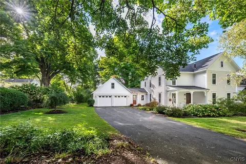 3 W Austin St, Skaneateles, NY 13152