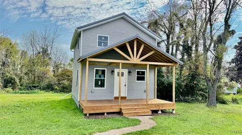 620 County Route 51, Oswego, NY 13126