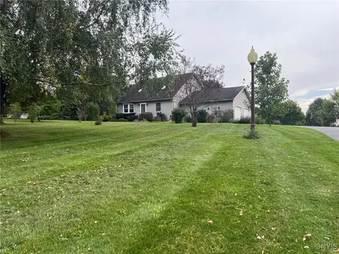 9996 Campbell Rd, Paris, NY 13456