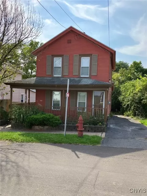 213 Pharis St, Syracuse, NY 13204