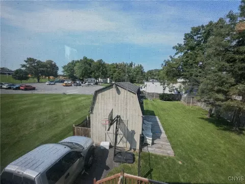 35 E Oneida St, Lysander, NY 13027 photo 33