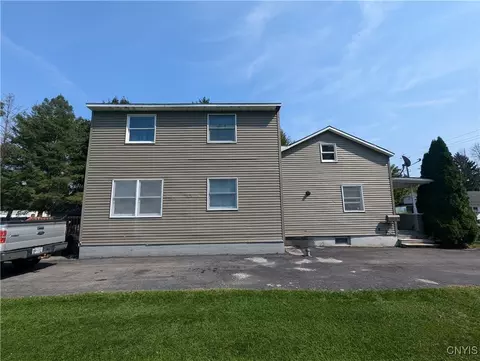35 E Oneida St, Lysander, NY 13027 photo 2