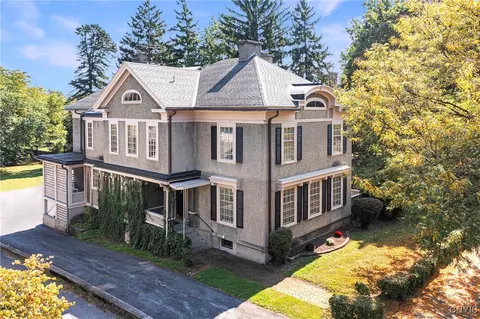 104 South St, Auburn, NY 13021