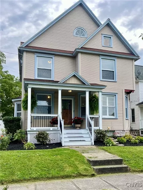 70 Mary St, Auburn, NY 13021