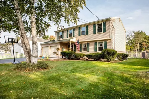 38 Cherry Tree Cir, Clay, NY 13090