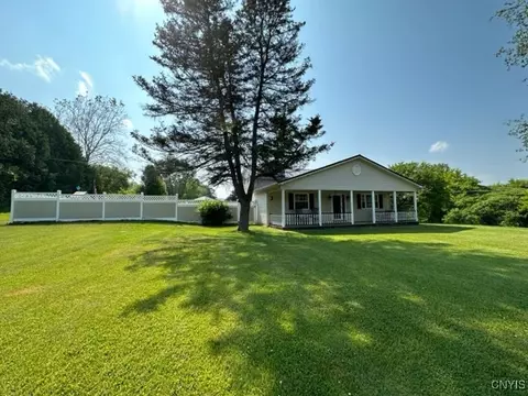 6090 Greene Rd, Stockbridge, NY 13409