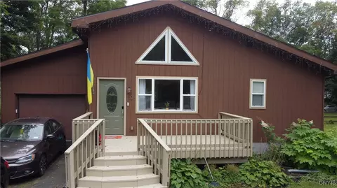 10 Faywood, Cortland, NY 13045