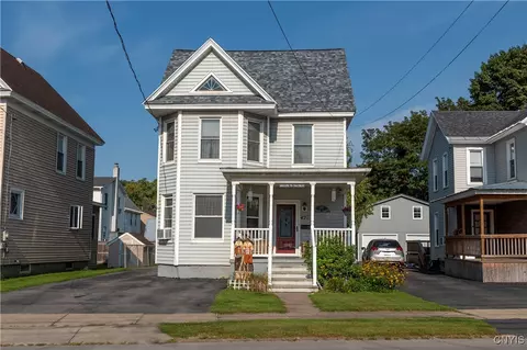 421 E German St, Herkimer, NY 13350 photo 2