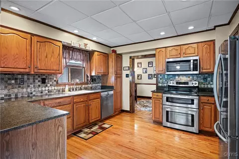 421 E German St, Herkimer, NY 13350 photo 30