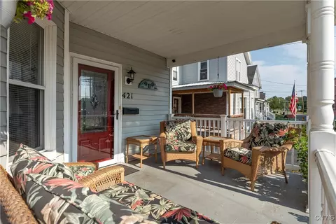 421 E German St, Herkimer, NY 13350 photo 8