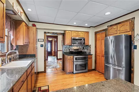 421 E German St, Herkimer, NY 13350 photo 29