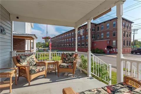 421 E German St, Herkimer, NY 13350 photo 9