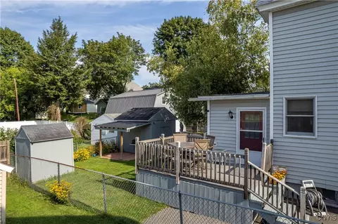 421 E German St, Herkimer, NY 13350 photo 4