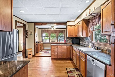421 E German St, Herkimer, NY 13350 photo 27