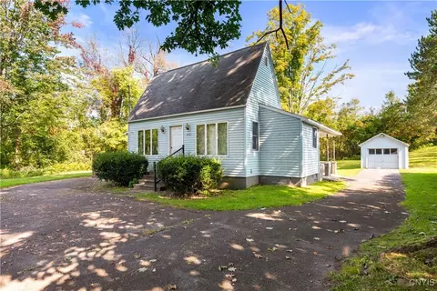 9093 River Rd, Marcy, NY 13403