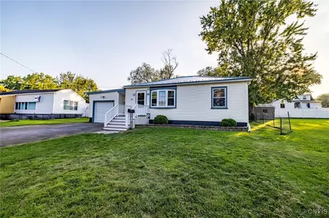 229 Ridge Ave, Salina, NY 13088