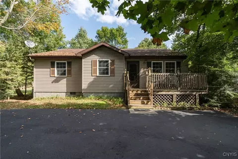206 Wealtha Ave, Watertown, NY 13601
