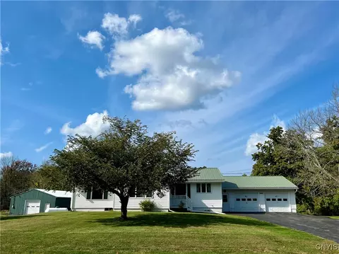 5082 State Route 104, Scriba, NY 13126