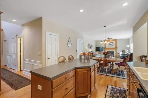 129 Eagle Crest Dr, Camillus, NY 13031 photo 14