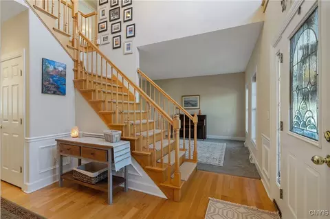 129 Eagle Crest Dr, Camillus, NY 13031 photo 5